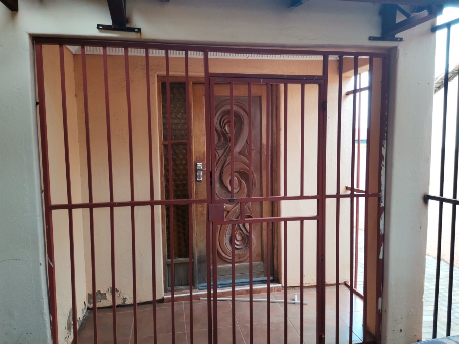 To Let 4 Bedroom Property for Rent in Mabopane North West